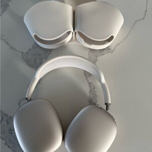 Apple Over-Ear Headphones - White
